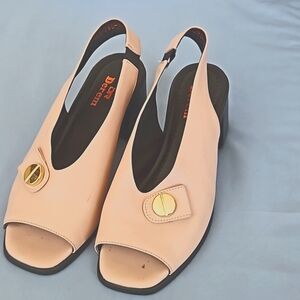 Dr. Derem Shoes  size 39 - US 8.5-9